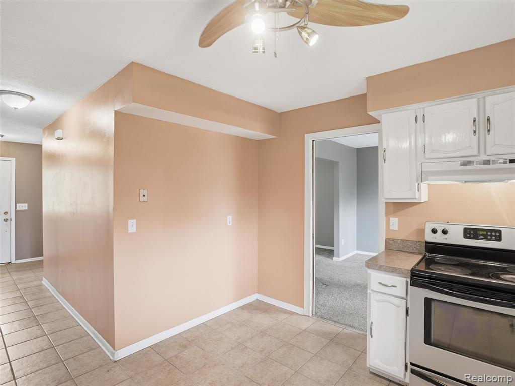 2439 N Long Lake Road, Fenton, MI 48430 — Photo 9