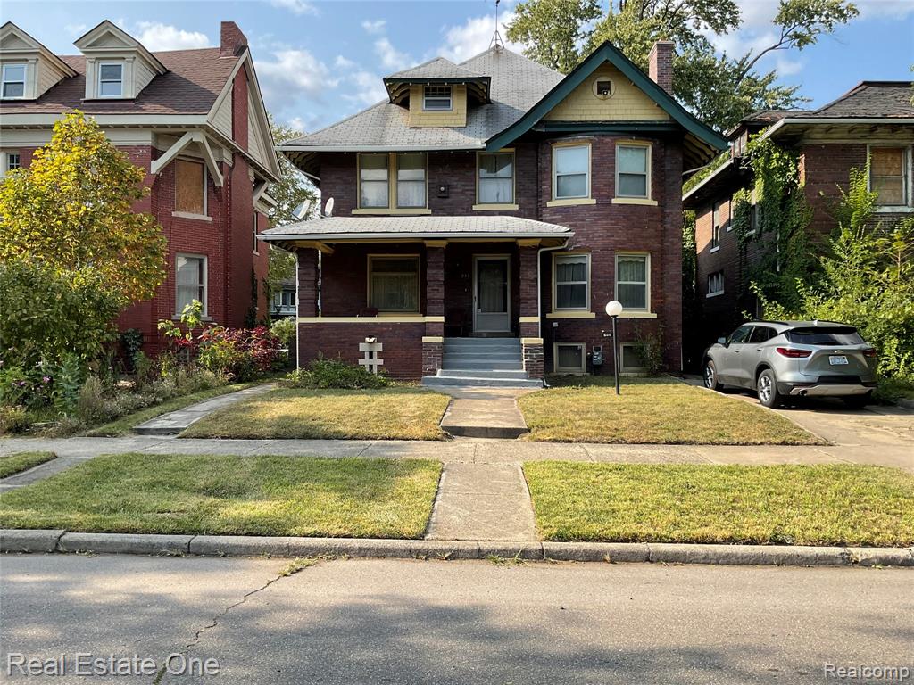 686 ATKINSON S, Detroit, MI 48202 — front exterior