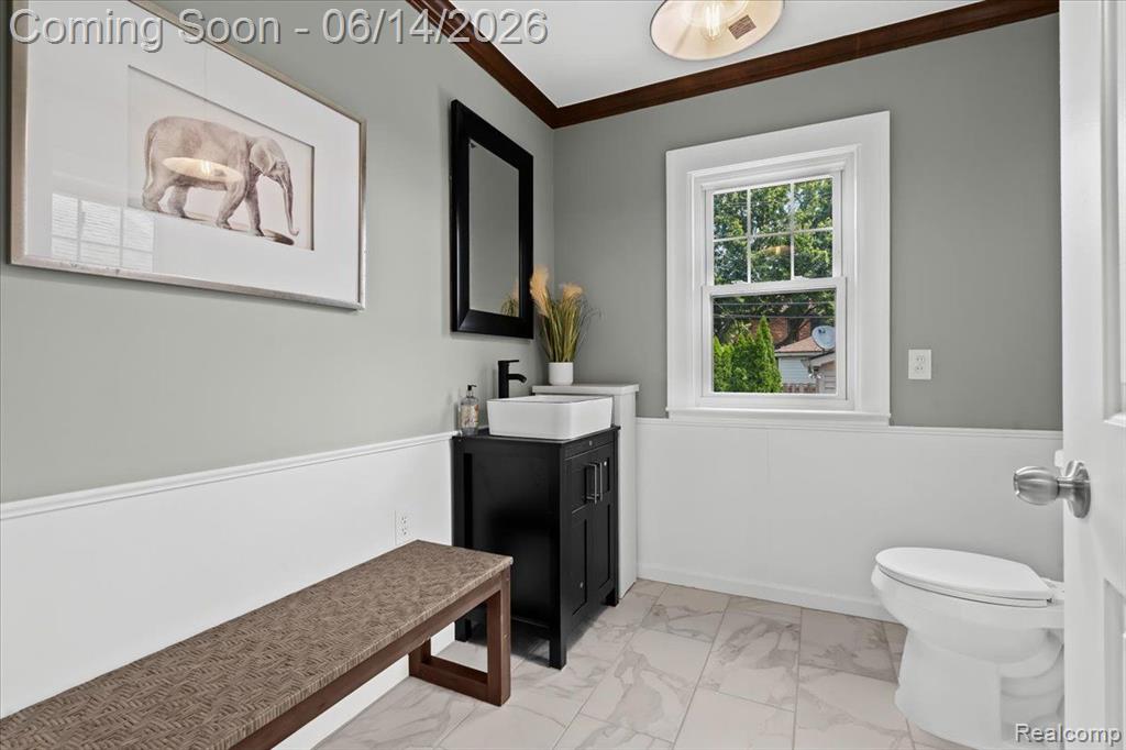 312 MCKINLEY Avenue, Grosse Pointe Farms, MI 48236 — Photo 16
