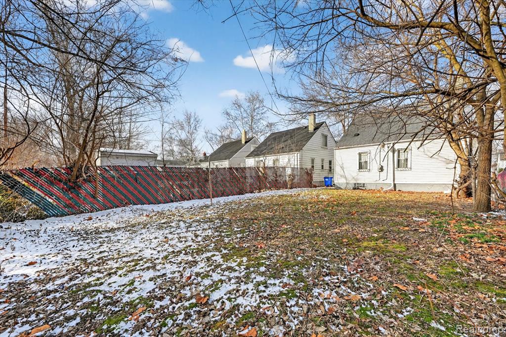 9178 Sussex Street, Detroit, MI 48228 — Photo 32