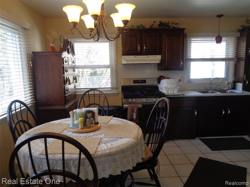 28450 Pontiac Trail, South Lyon, MI 48178 — Photo 3