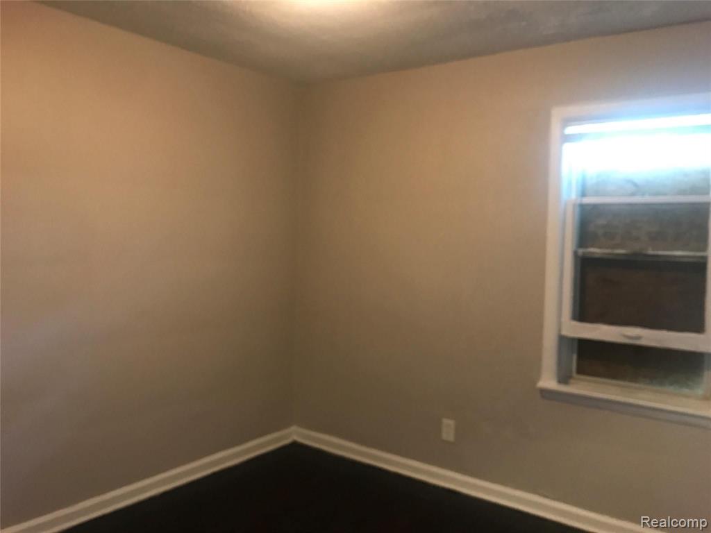 16544 SAINT MARYS Street, Detroit, MI 48235 — Photo 6