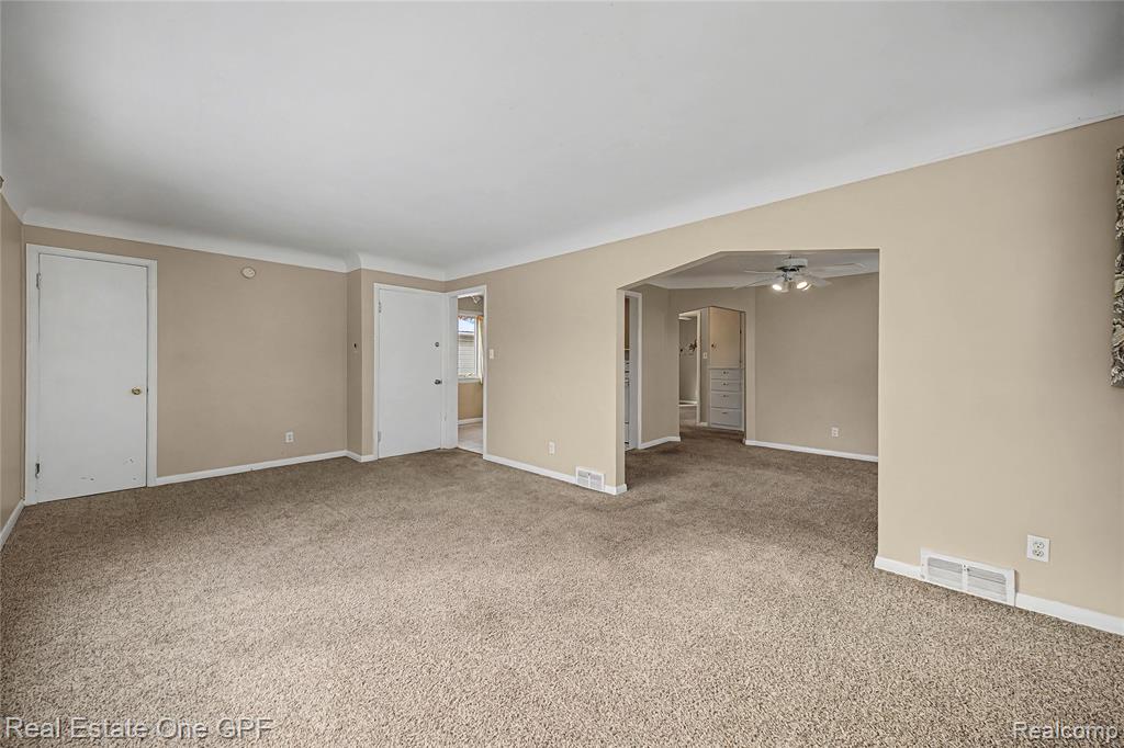 506 W 12 Mile Road, Royal Oak, MI 48073 — Photo 24