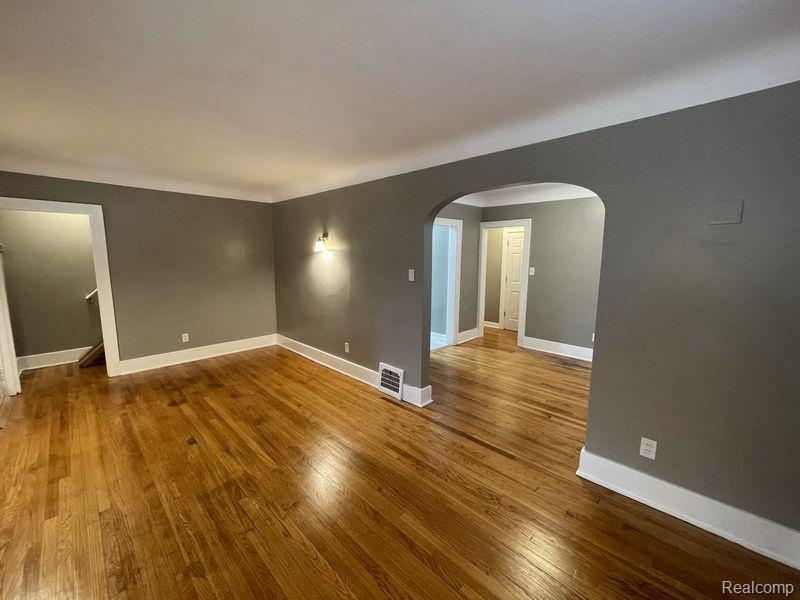 627 FREDERICK Street, Royal Oak, MI 48067 — Photo 4