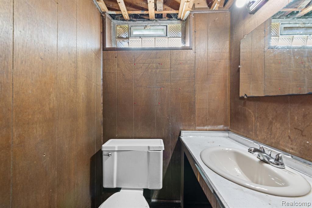 1601 S Bassett Street, Detroit, MI 48217 — Photo 15