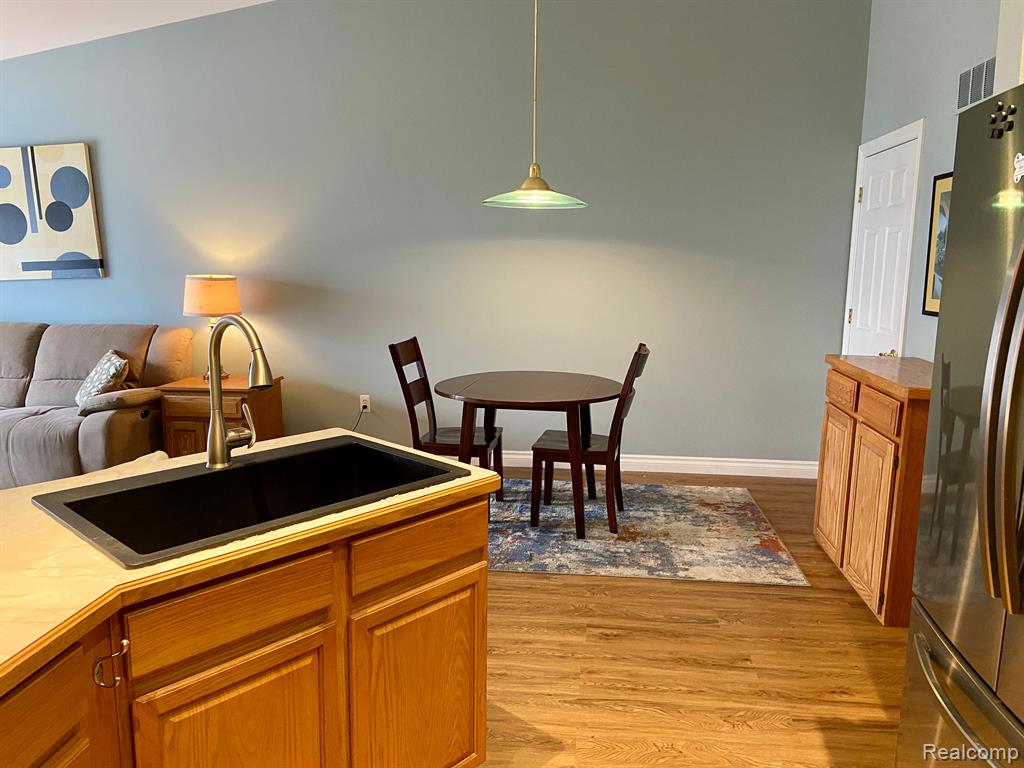 936 LIGHTHOUSE Drive, Marysville, MI 48040 — Photo 11