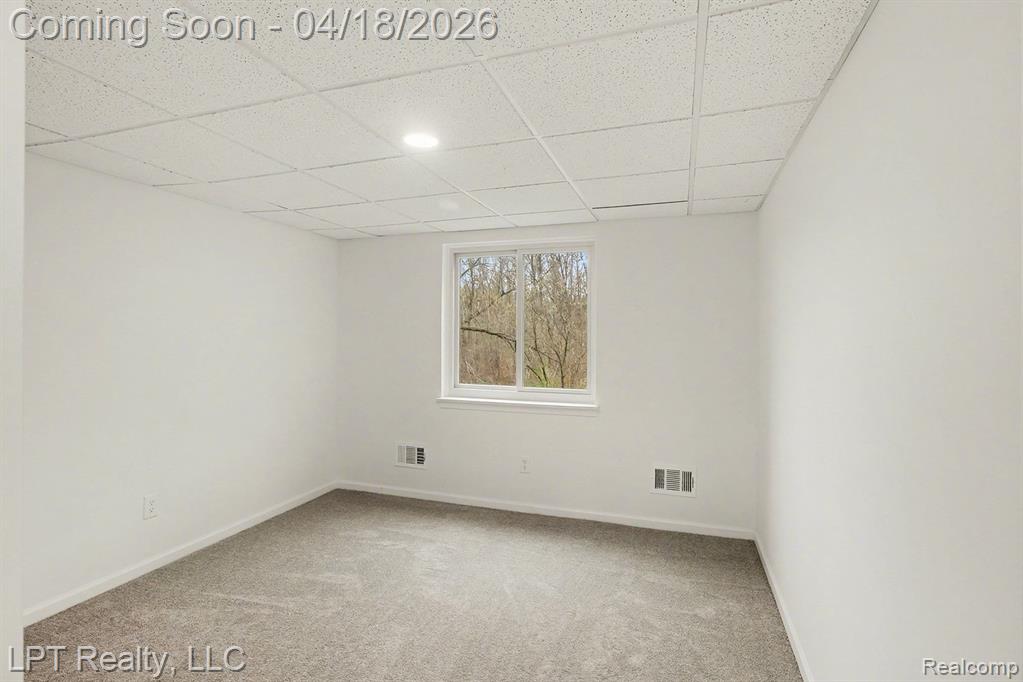 360 Newberry Lane, Howell, MI 48843 — Photo 17