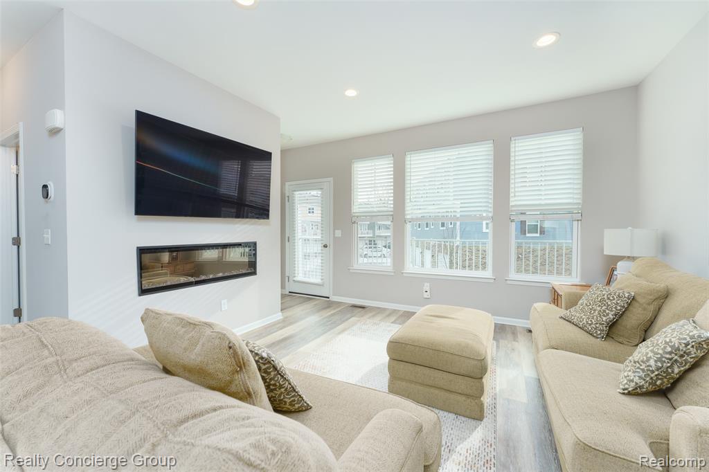 645 Jenny Way, Brighton, MI 48116 — Photo 4