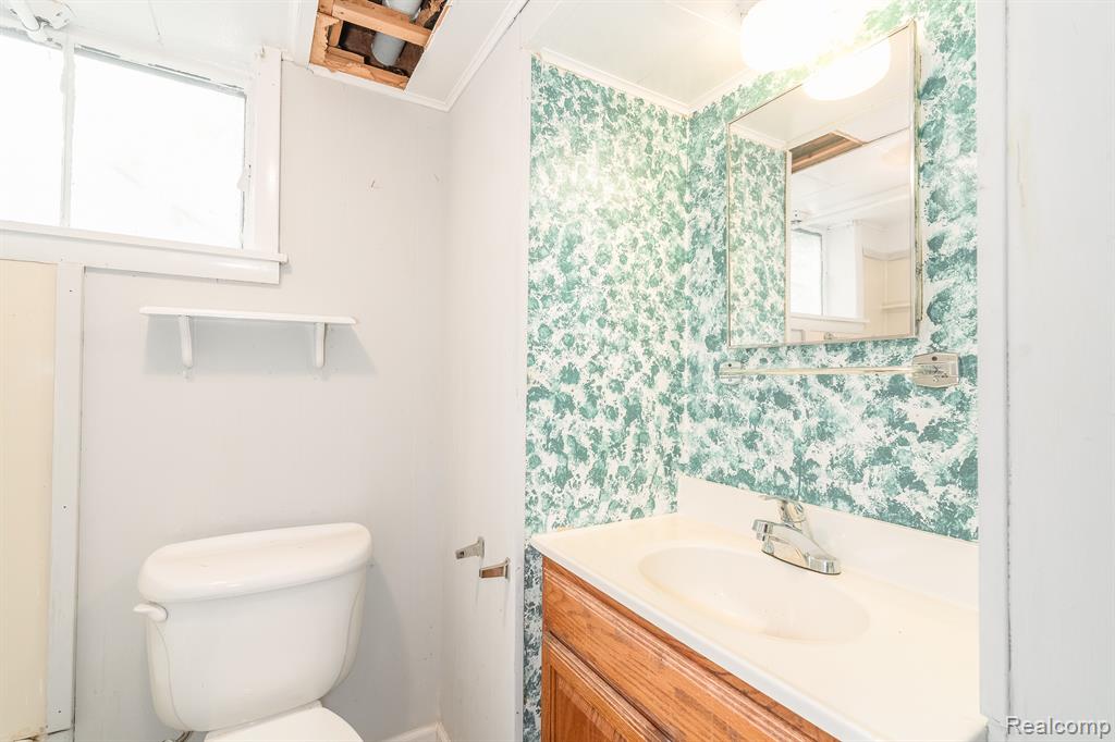 611 N IVANHOE Avenue, Ypsilanti, MI 48198 — Photo 34