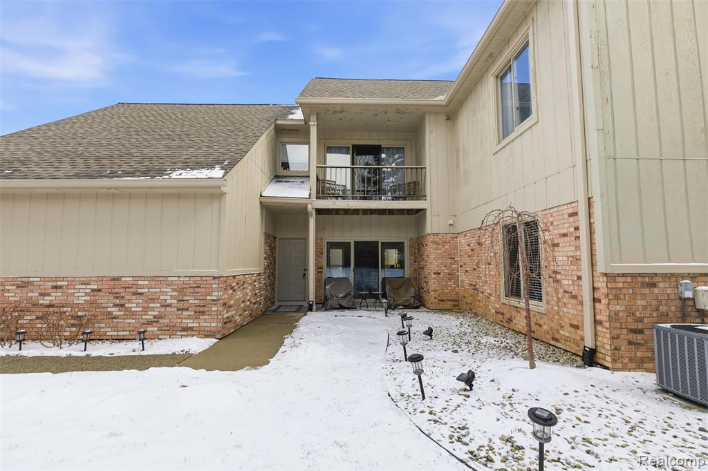 29325 Laurel Drive, Farmington, MI 48331 — Photo 17