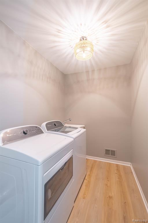 6775 CANTERBURY Lane, Clarkston, MI 48348 — Photo 24