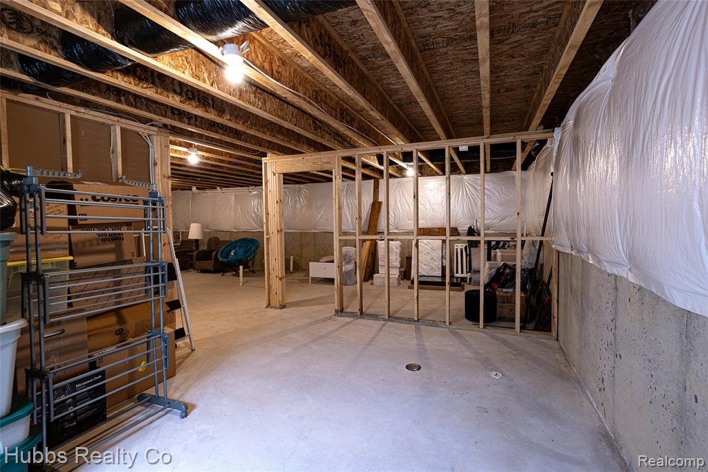 7340 Westminster Circle, Grand Blanc, MI 48439 — Photo 61