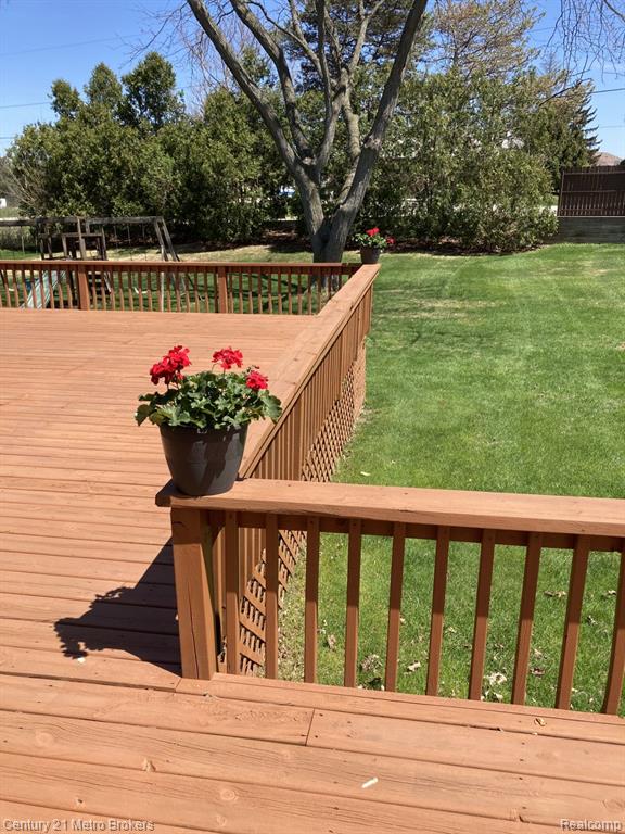 5175 CANDLEWOOD Drive, Grand Blanc, MI 48439 — Photo 35