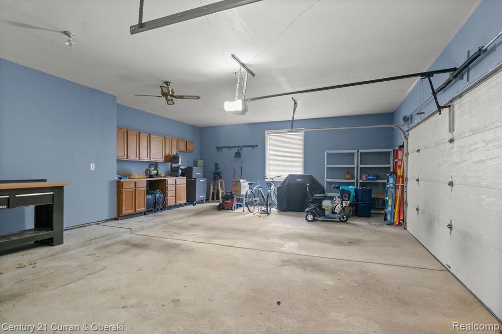 8821 NORTHAMPTON Drive, Plymouth, MI 48170 — Photo 46