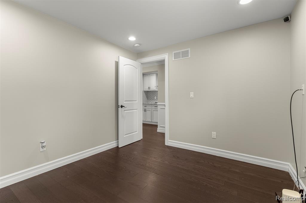 41925 South Drive, Canton, MI 48188 — Photo 27