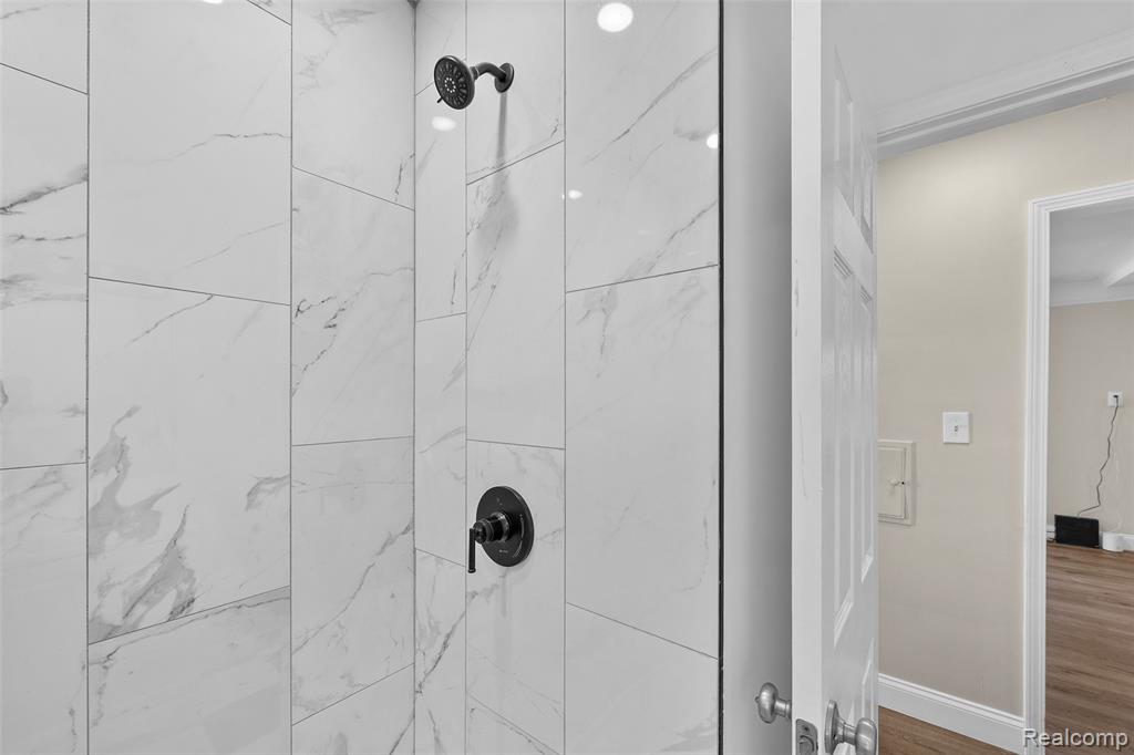 20529 Coventry Street, Highland Park, MI 48203 — Photo 16