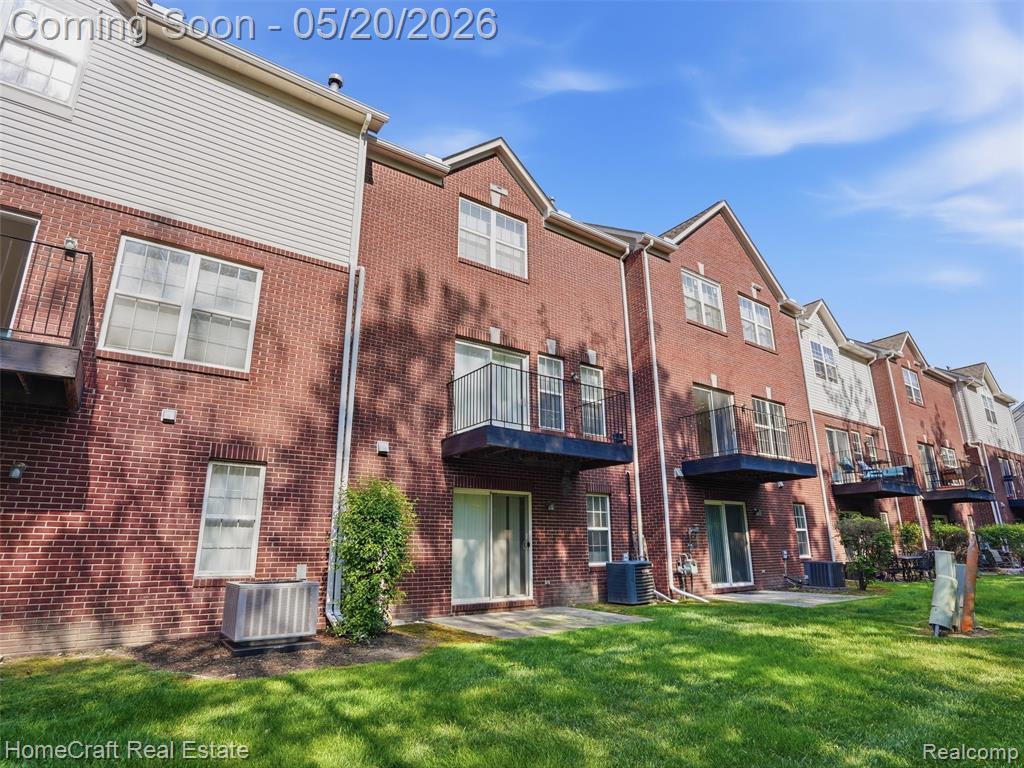 43806 CHERRY GROVE Court E, Canton, MI 48188 — Photo 22