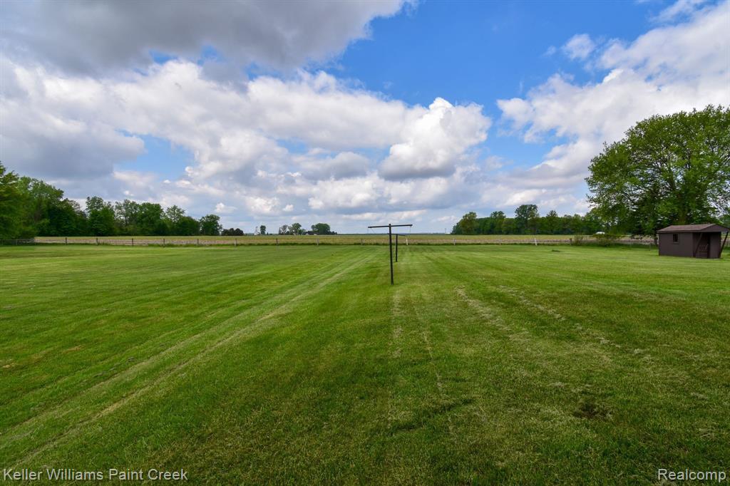 9316 EAST Road, Burt, MI 48417 — Photo 27