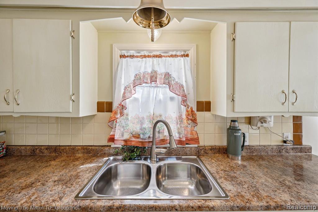 43832 ROBSON Road, Van Buren, MI 48111 — Photo 13
