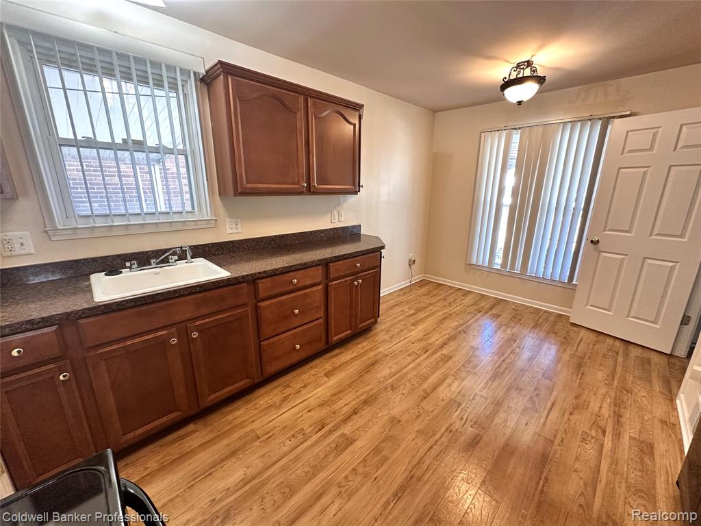 21376 Mitchelldale Avenue, Ferndale, MI 48220 — Photo 4