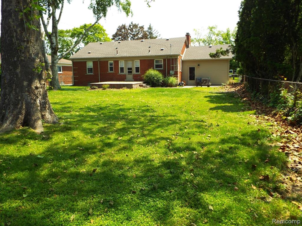 9996 Manor Avenue, Allen Park, MI 48101 — Photo 18