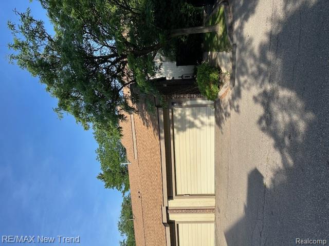 7391 Radcliff Drive, West Bloomfield, MI — front exterior