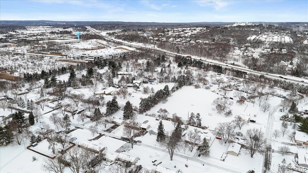 5348 Burgundy Drive, Clarkston, MI — Photo 48