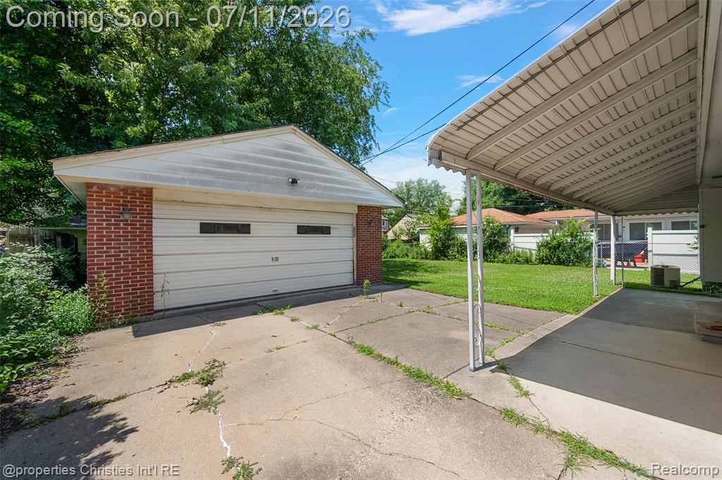 9961 Merriman Road, Livonia, MI 48150 — Photo 31