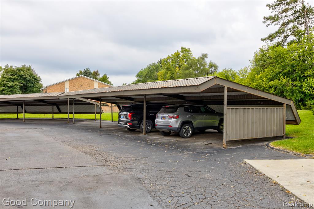 30056 W 12 MILE Road, 79, Farmington Hills, MI 48334 — Photo 34