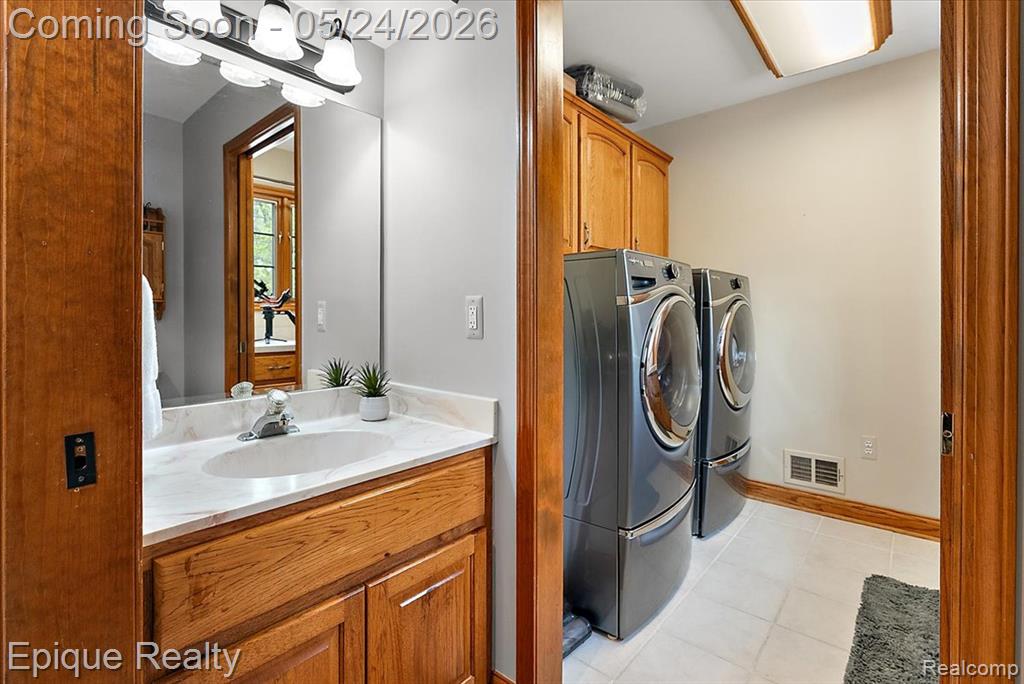 36 Highland Avenue, Lake Orion, MI 48362 — Photo 33