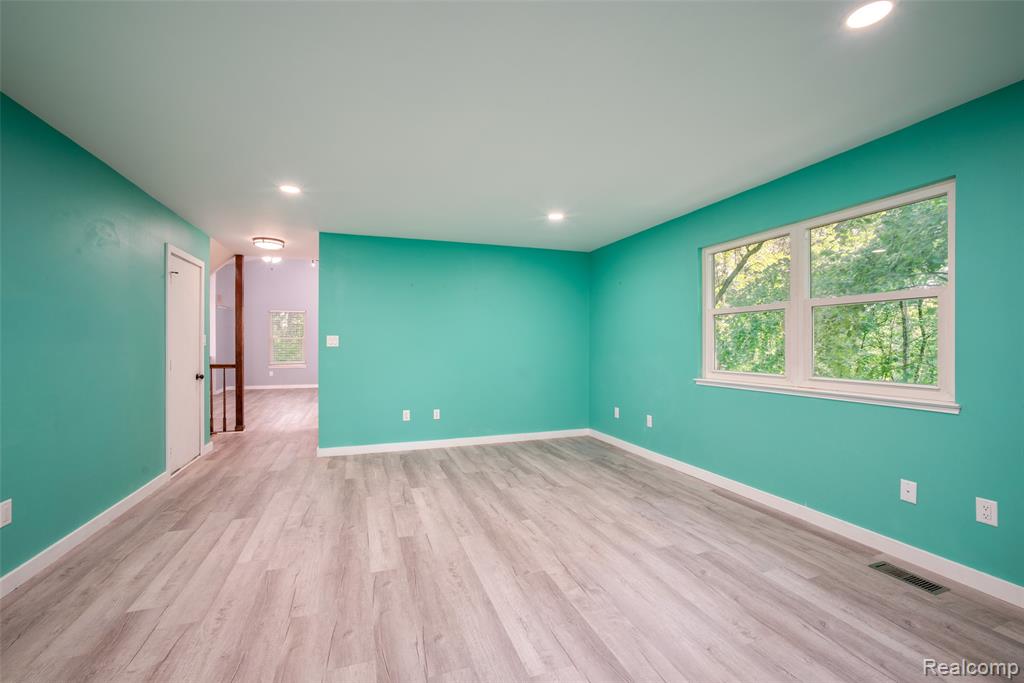 4277 Tux Lane, Milford, MI 48380 — Photo 21