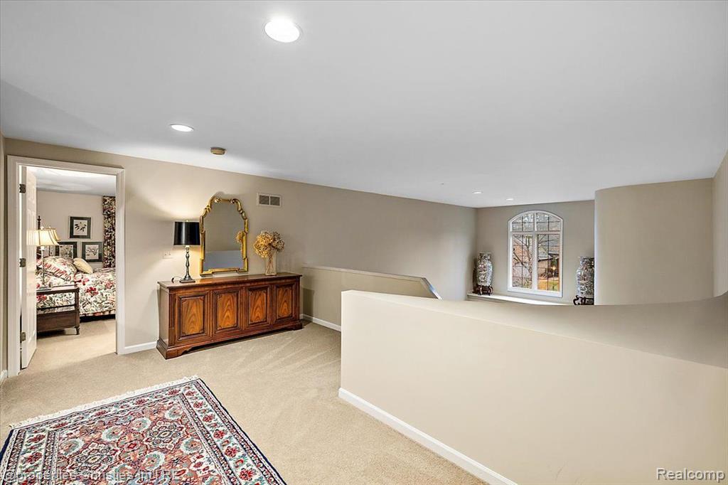 5579 Pine Brooke Court, Bloomfield Hills, MI 48304 — Photo 31