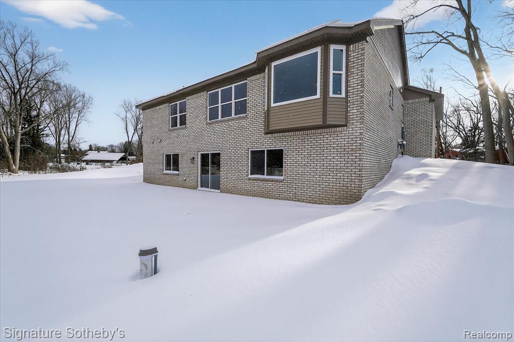 8515 Sandy Crest Drive, White Lake, MI, 00000