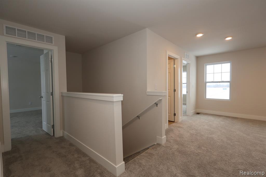653 Swift Creek Drive, Chelsea, MI 48118 — Photo 11