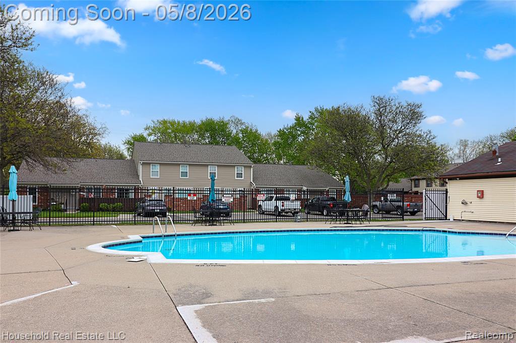 39363 Heatherheath Drive, Clinton Twp, MI 48038 — Photo 23