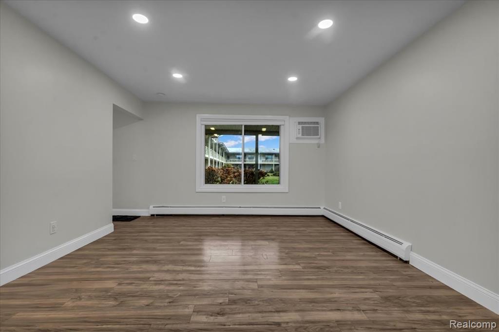 7350 N Inkster Road, 17, Dearborn Heights, MI 48127 — Photo 6