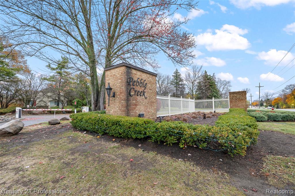 7106 Bridge Way W, West Bloomfield, MI — Photo 5