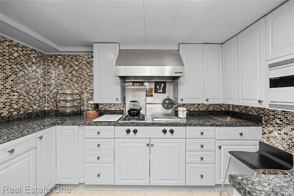 26336 Pillsbury Street, Farmington, MI 48334 — Photo 63