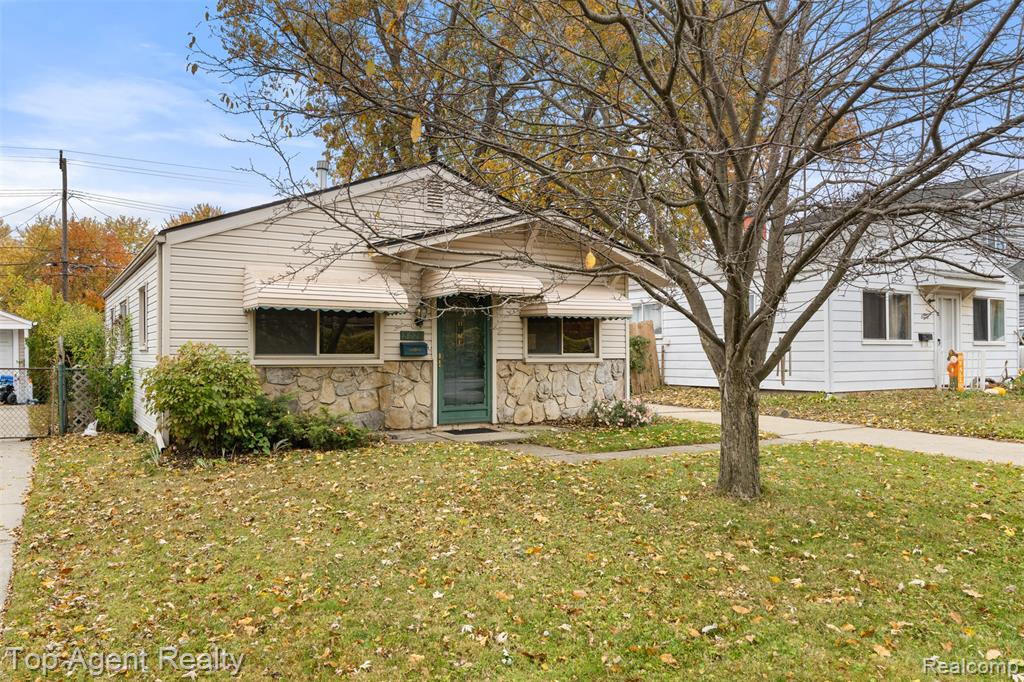 8026 Robert Street, Taylor, MI 48180 — Photo 3