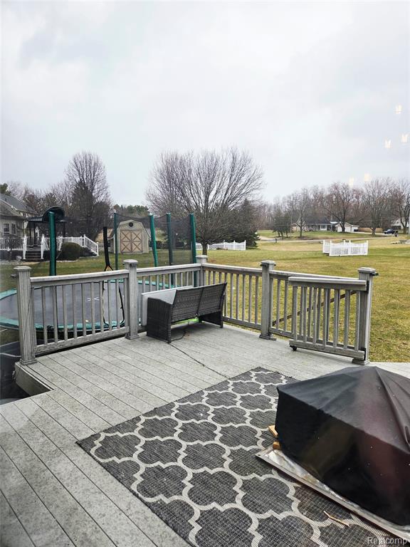 6230 Leighland Drive, Grand Blanc, MI 48439 — Photo 27