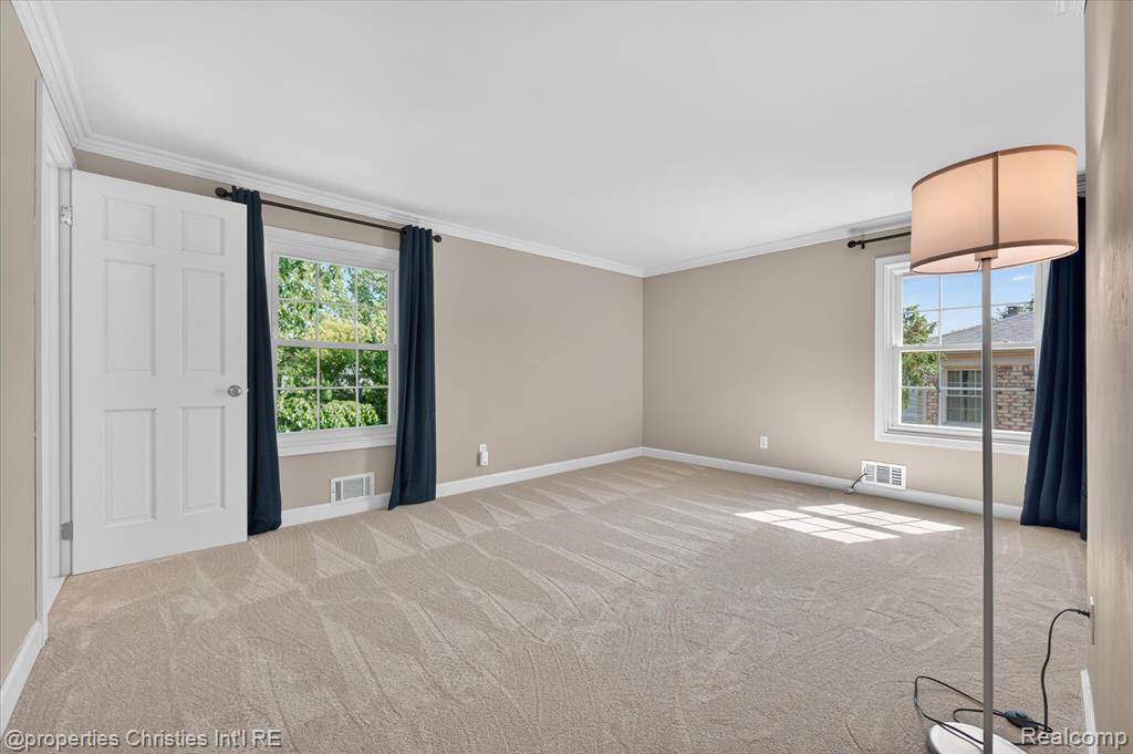 4352 Greenstown Drive, West Bloomfield, MI 48323 — Photo 33