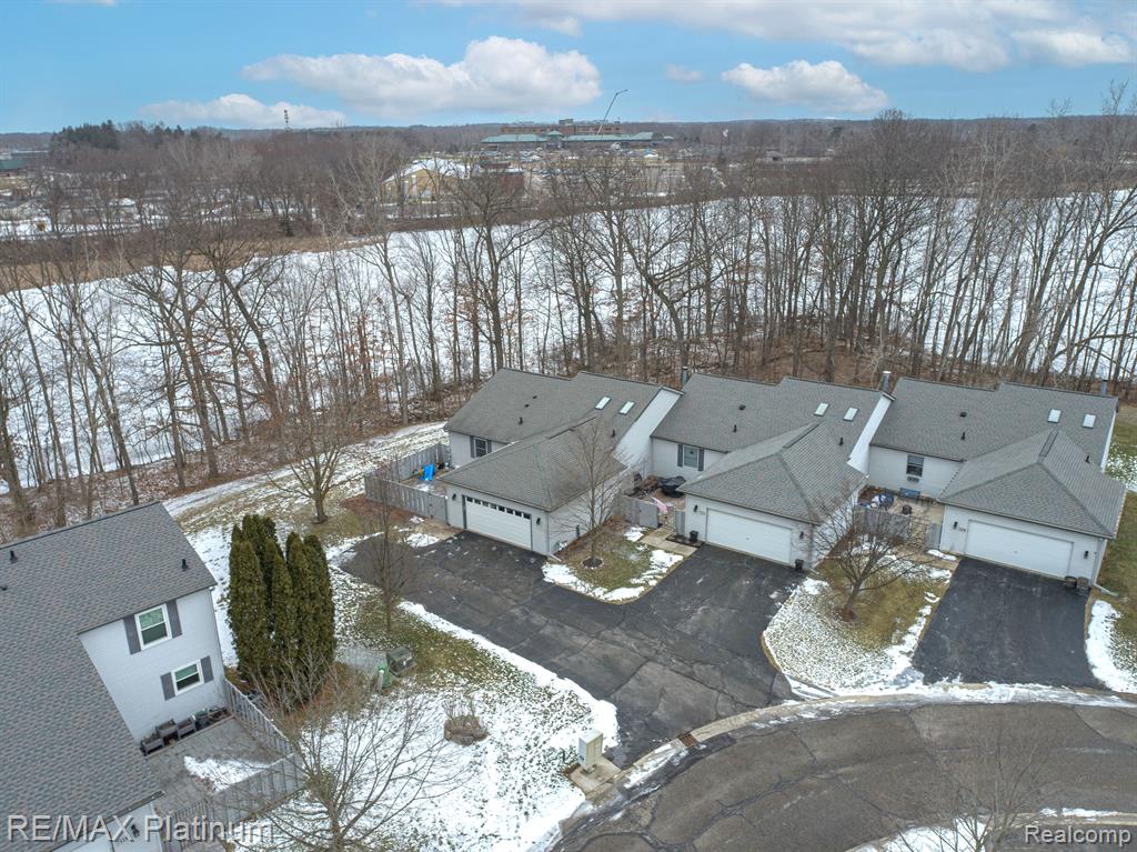7567 Radcliffe, 55, Brighton, MI 48114 — Photo 46