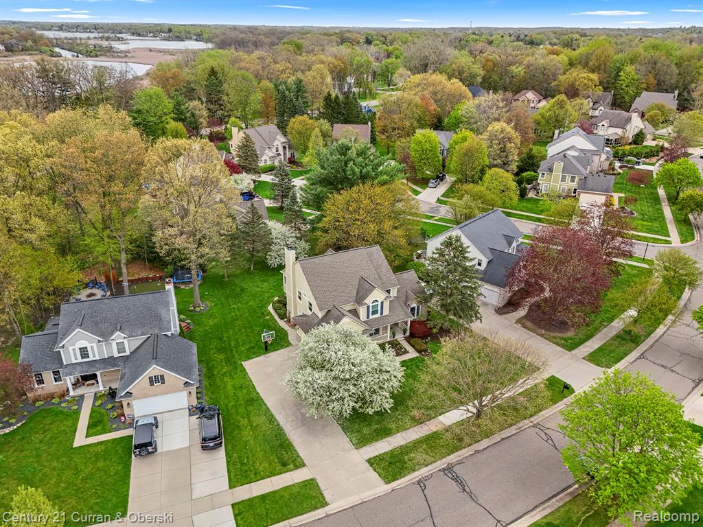 1424 Woodbridge Lane, Wixom, MI 48393 — Photo 7