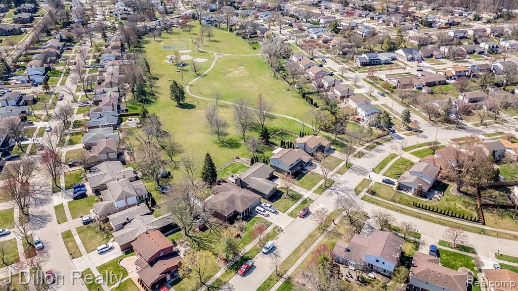 42807 SAXONY Road, Canton, MI 48187 — Photo 8