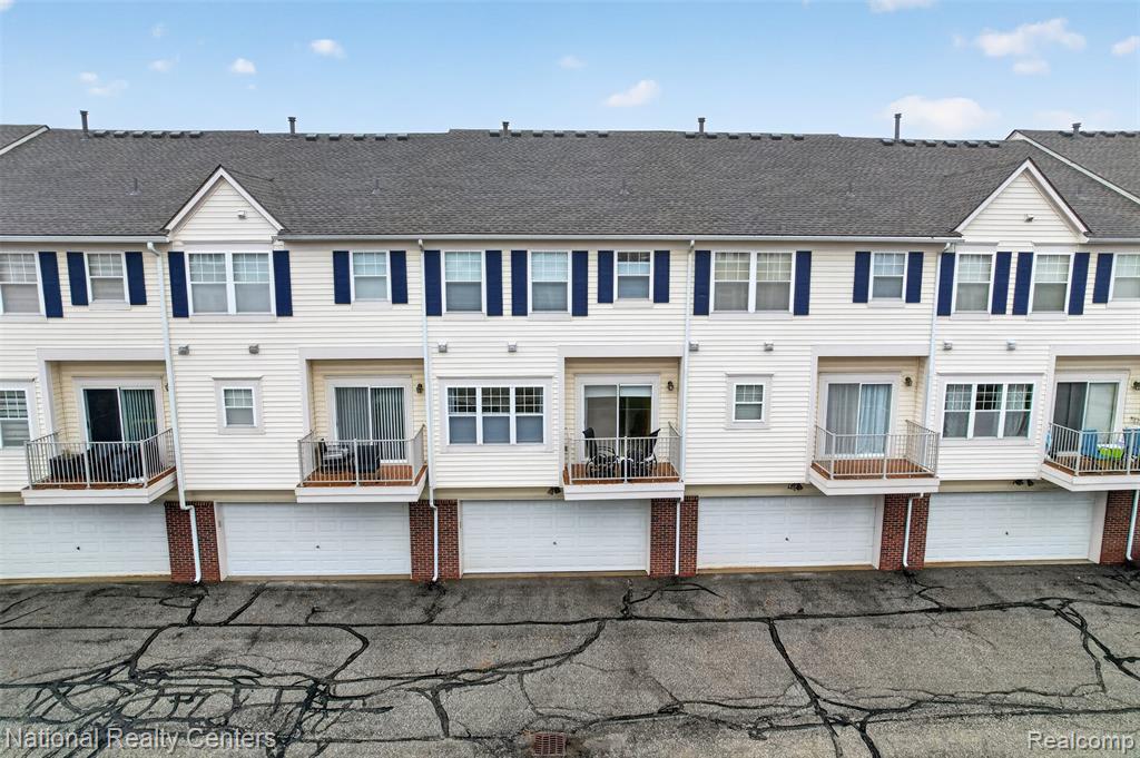 188 Center Boulevard, Wixom, MI 48393 — Photo 6