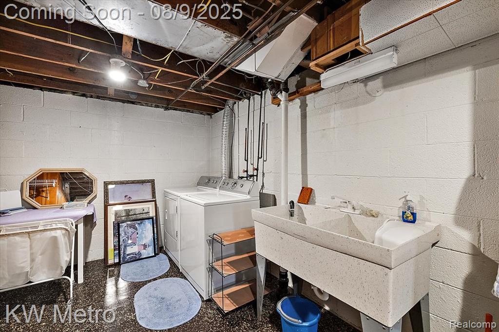 18241 Dunblaine Avenue, Beverly Hills, MI 48025 — Photo 70