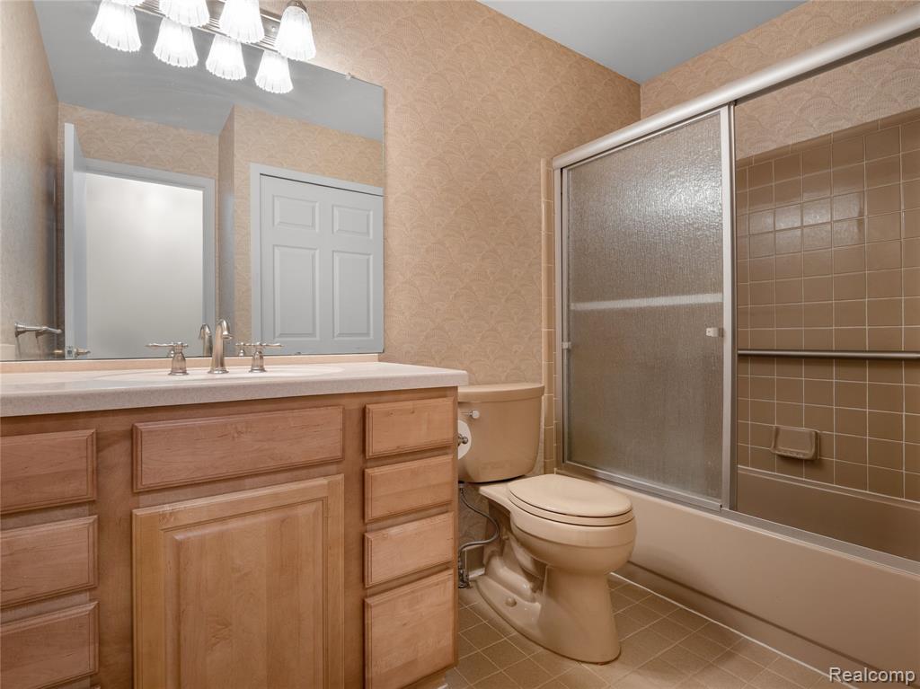 7113 Elmhurst, West Bloomfield, MI — Photo 34