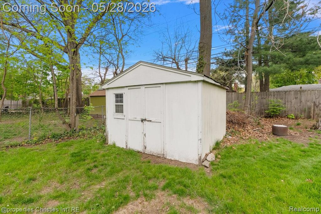 612 Royal Avenue, Royal Oak, MI 48073 — Photo 37