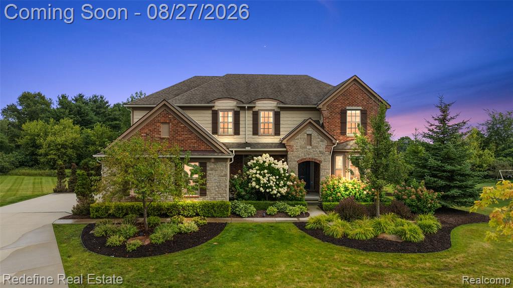208 Oakland Crest Drive, Rochester, MI 48306