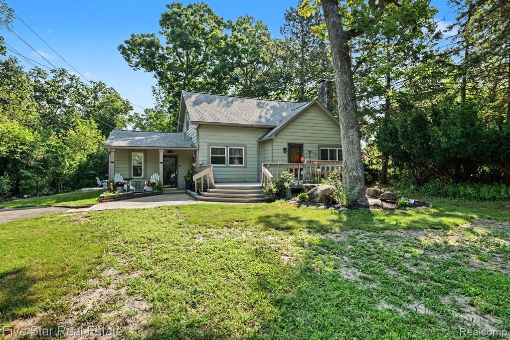 6700 Pontiac Trail Road, West Bloomfield, MI 48323 — Photo 4